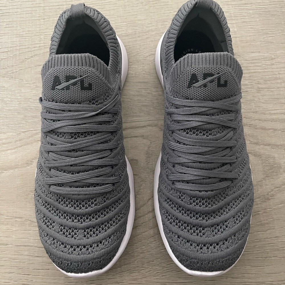 apl Techloom Wave Sneaker